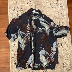 Tommy Bahama Blue and Gray Hawaiian Leaf Pattern Shirt